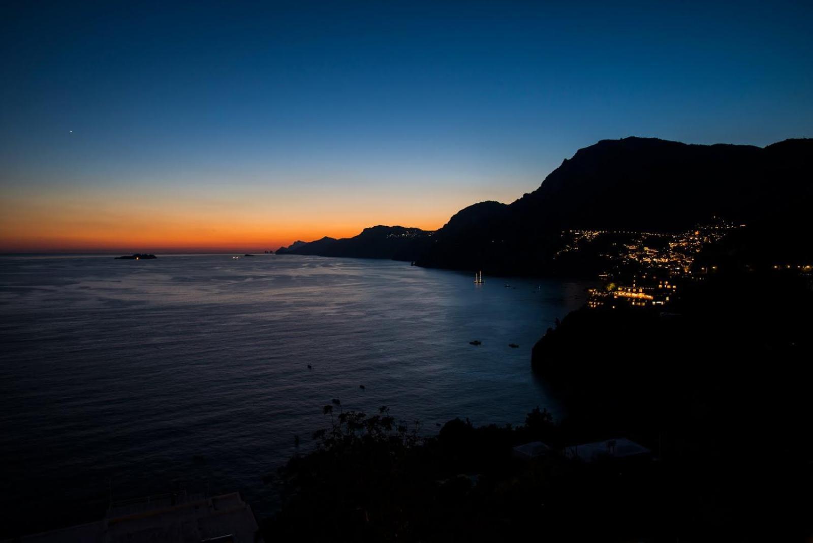 Villa Santa Chiara Positano Suites Bagian luar foto