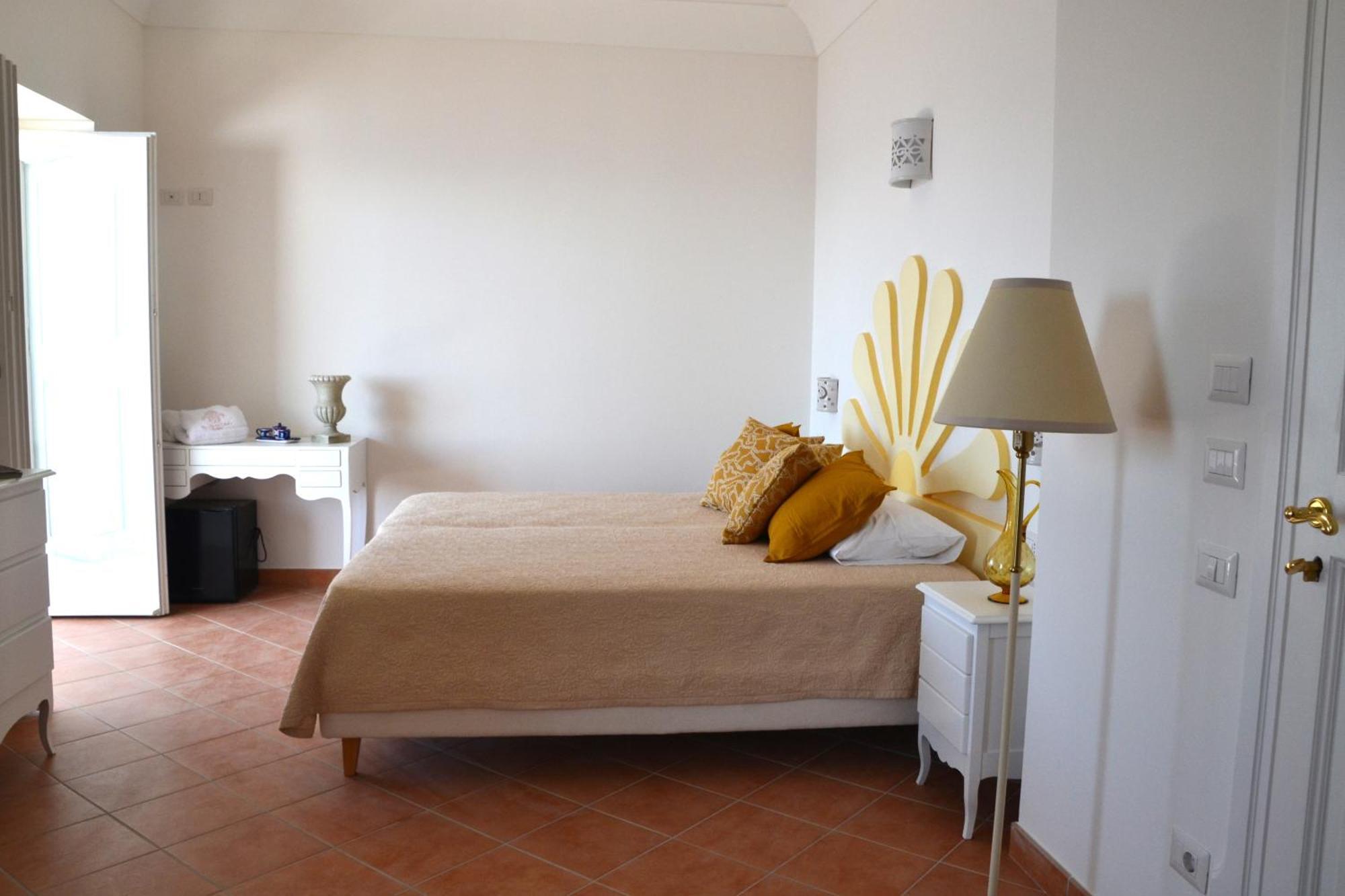 Villa Santa Chiara Positano Suites Ruang foto